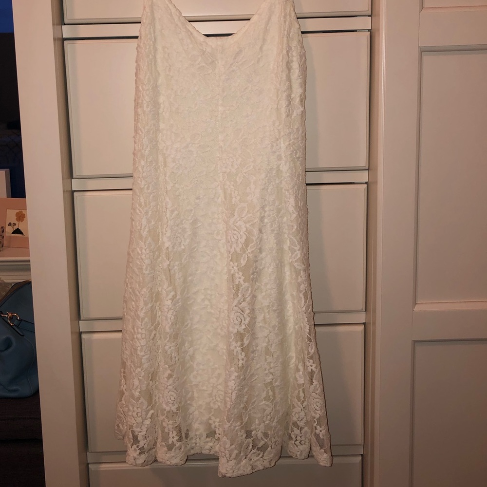 White lace dress